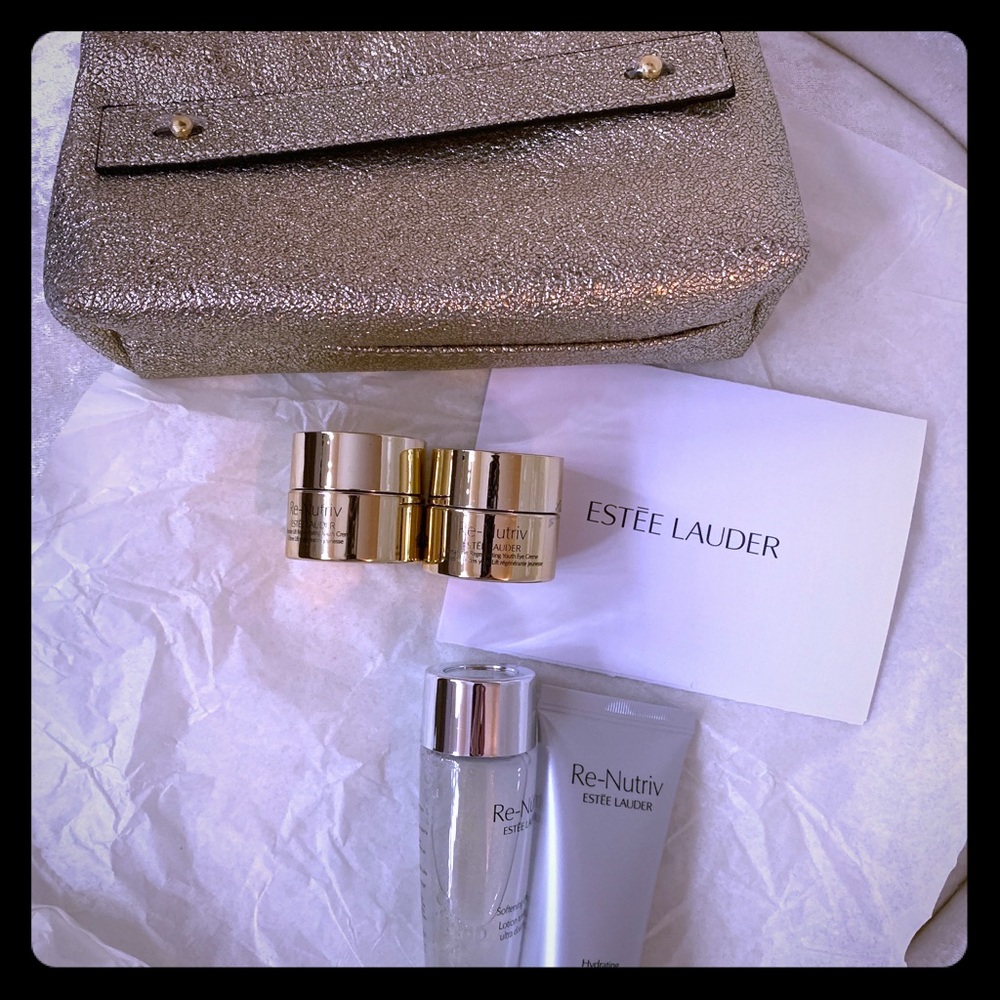 🎁 Estée Lauder promotional beauty gift 🎁